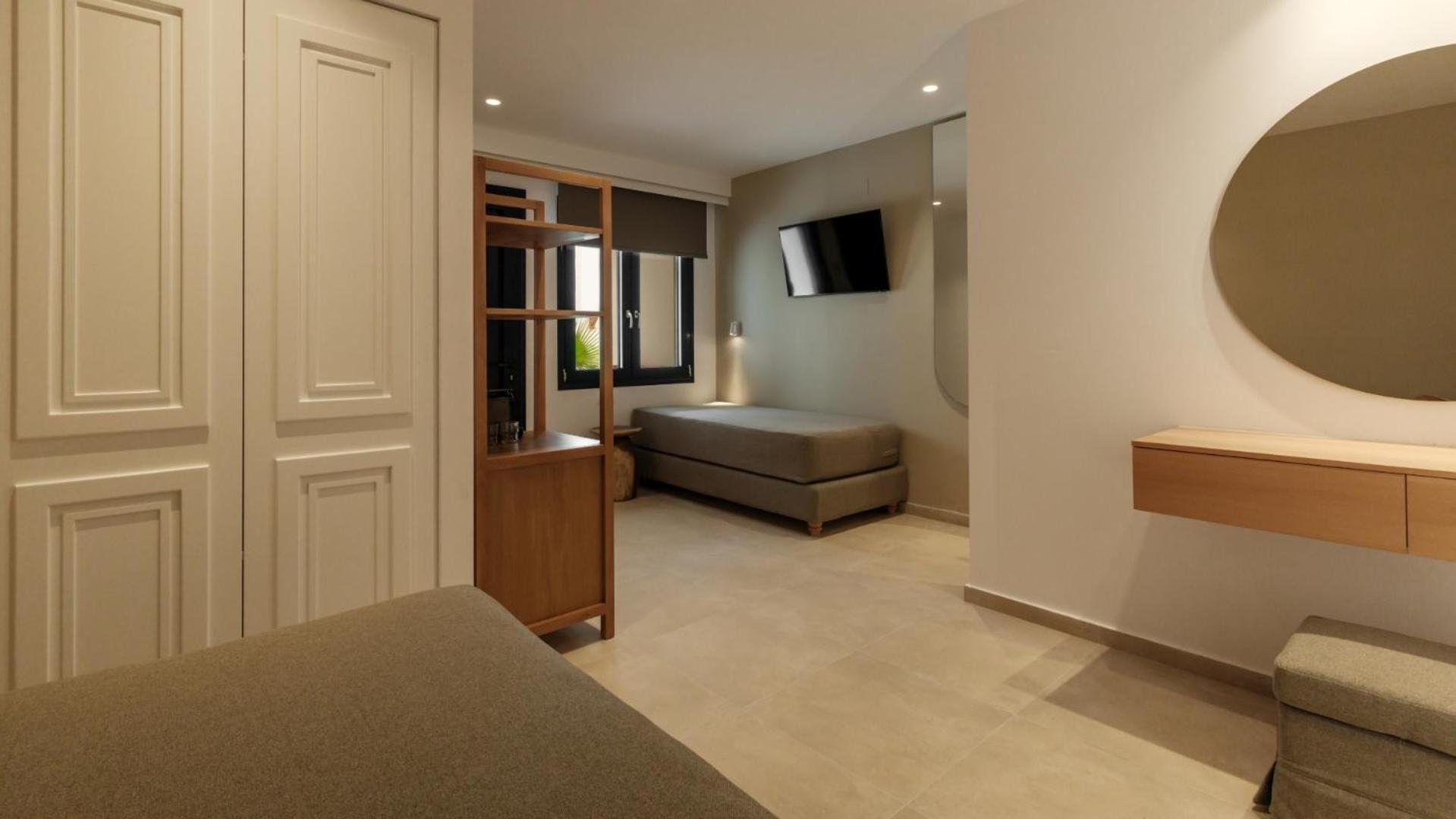 Nami Hotel & Suites Stalís Bilik gambar