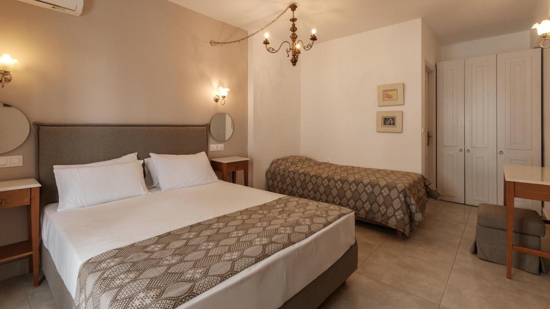 Nami Hotel & Suites Stalís Bilik gambar