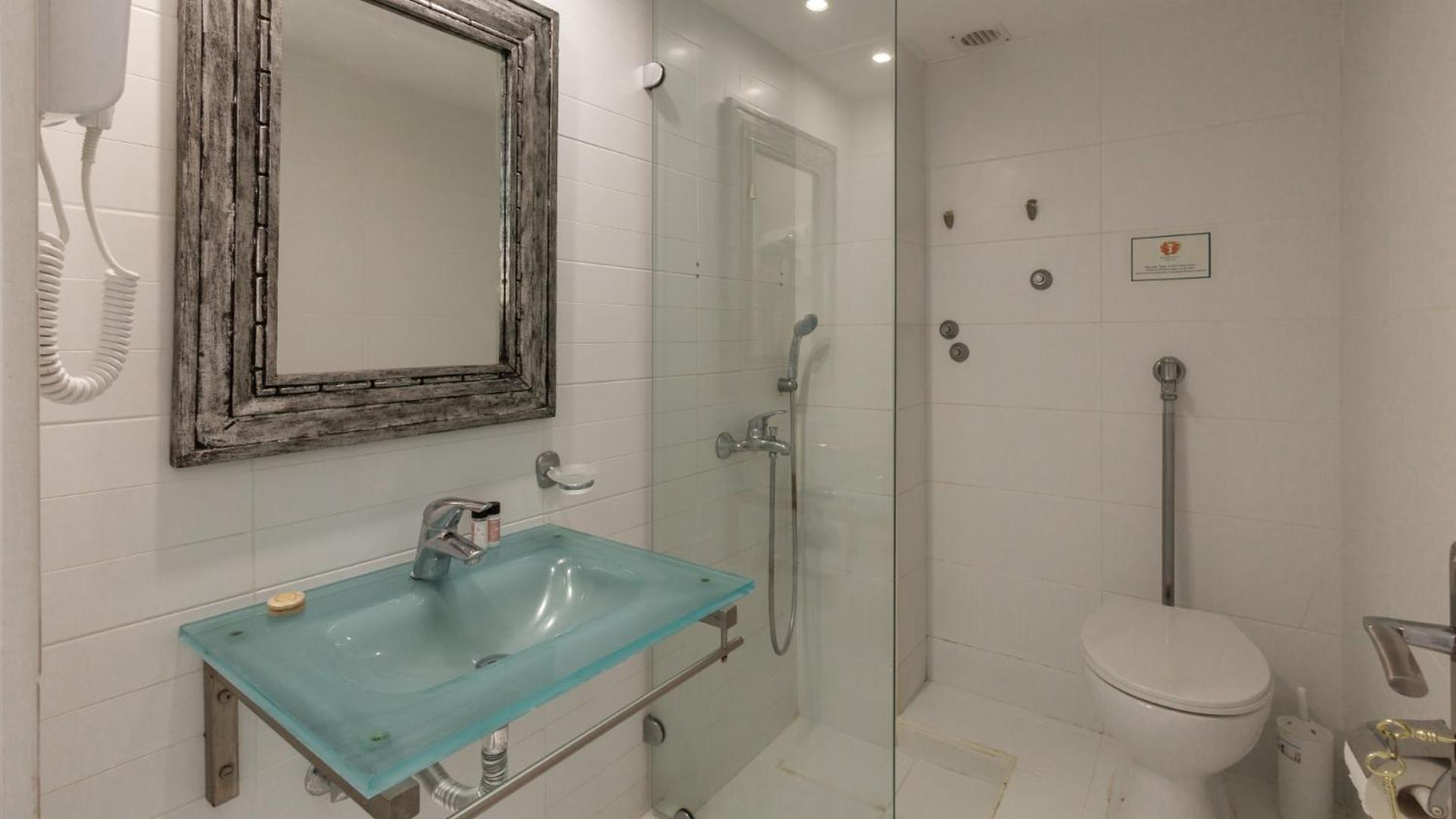 Nami Hotel & Suites Stalís Bilik gambar