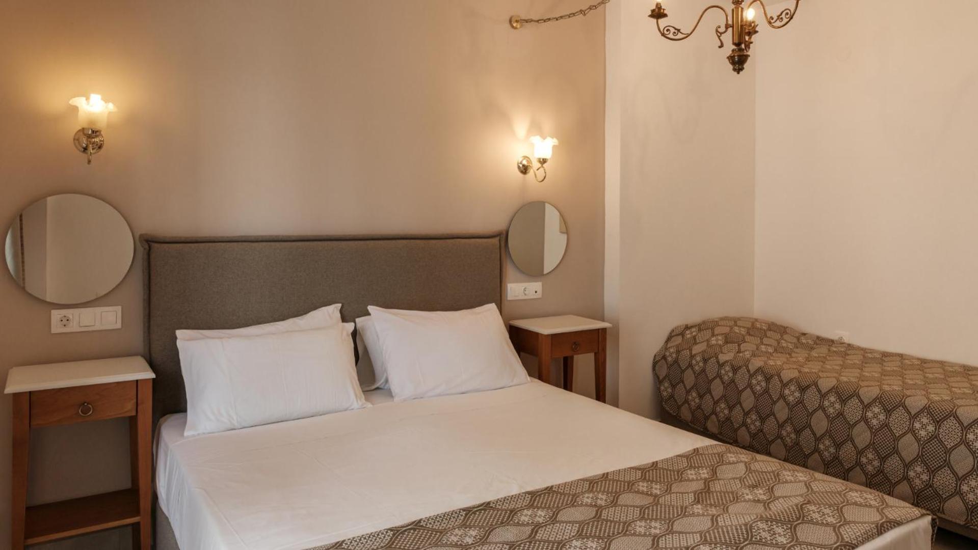 Nami Hotel & Suites Stalís Bilik gambar