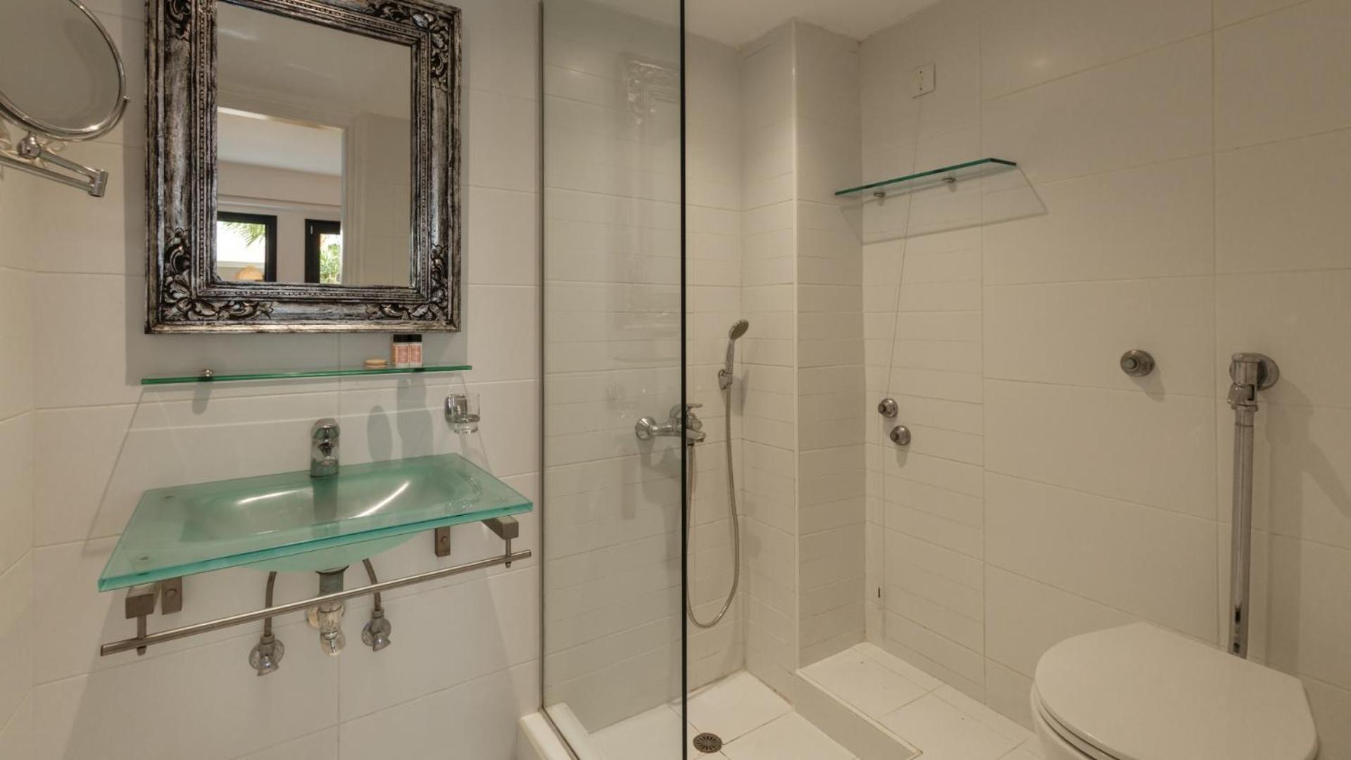 Nami Hotel & Suites Stalís Bilik gambar